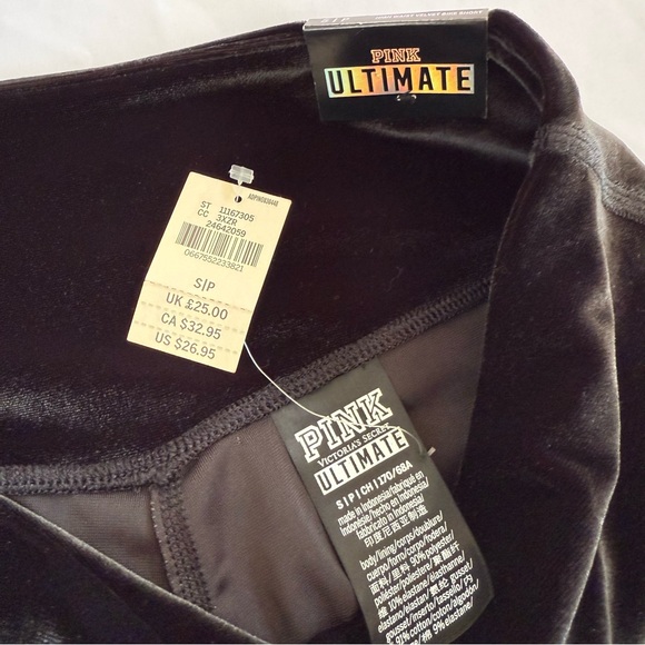 Victoria's Secret Black Velvet Shorts Size S - Picture 4 of 5
